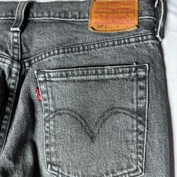 Vintage Levi's 501 S Jeans 27x28 Dark Wash Skinny Black Womens Button Fly - Picture 10 of 16